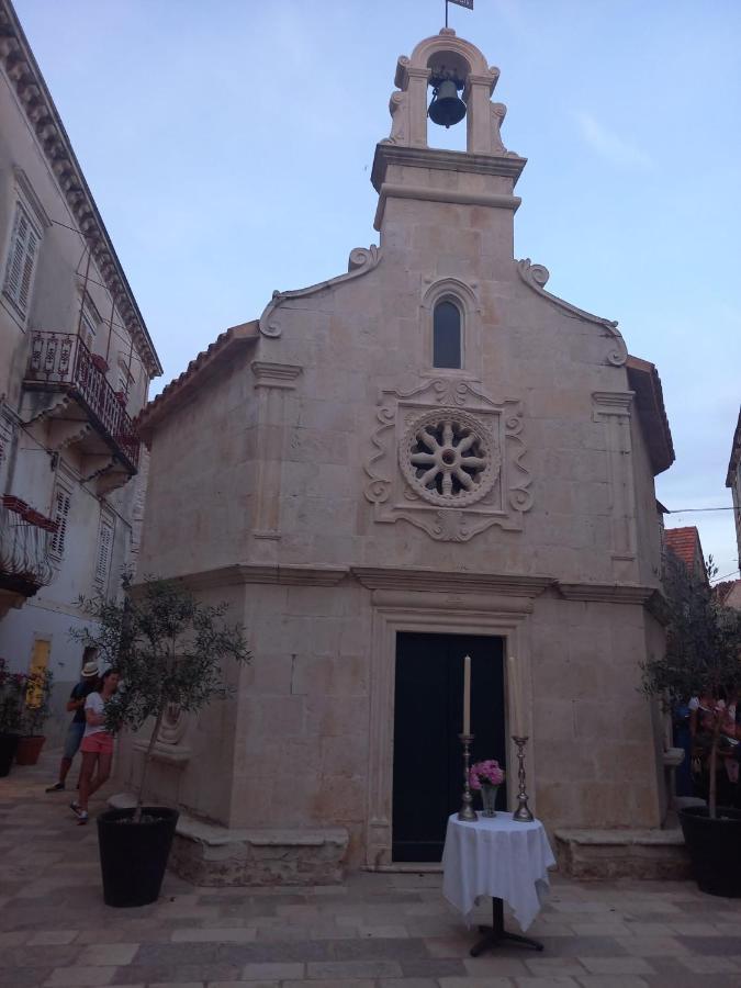 Apartman Marina Sa Parkingom Jelsa (Hvar) Exterior foto